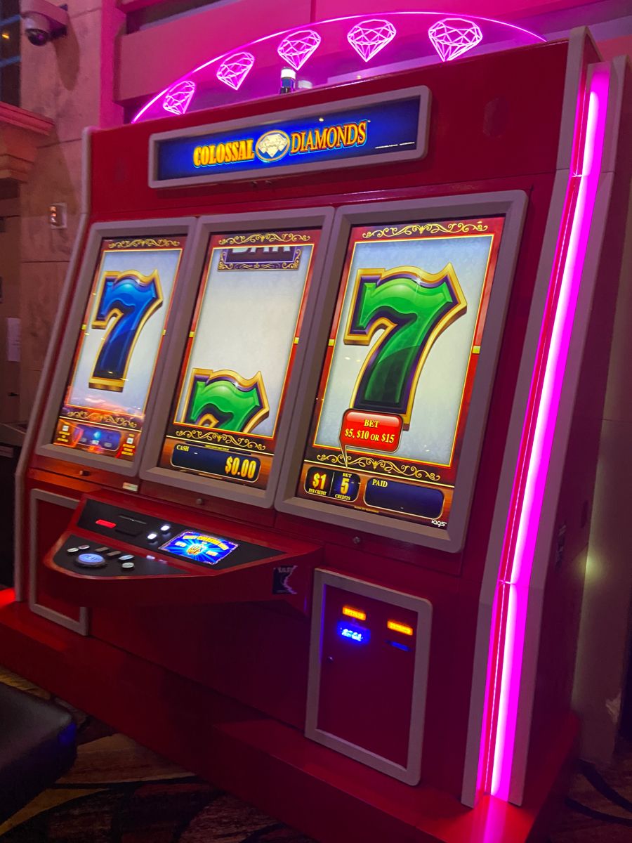 Southland Casino کیسینو میں سلاٹ کھیلنا شروع کریں۔